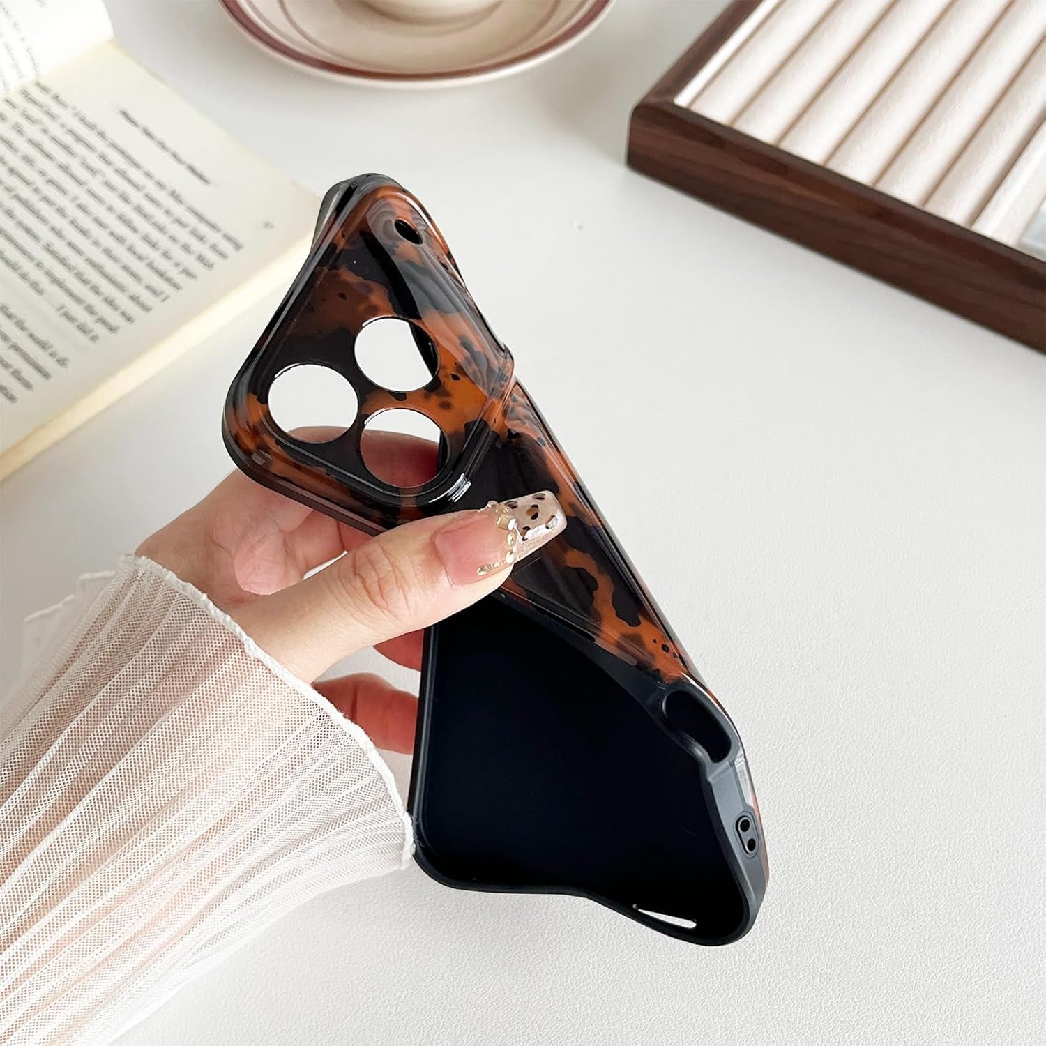 Compatible with Iphone 17 Pro Max Case, Tortoise Shell Chic Amber Brown Print Leopard, Fashion Classic Soft TPU Protective Case for Women Compatible with Iphone 17 Pro Max 6.9 '', Color2