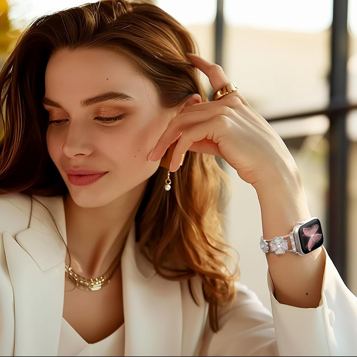 Diamond Metal Band Compatible with Apple Watch Bands Women 38Mm 40Mm 41Mm 42Mm 44Mm 45Mm 49Mm, Fashion Four Leaf Clover Jewelry Bracelets Straps for Iwatch SE Series 9 8 7 6 5 4 3 2 1 Ultra