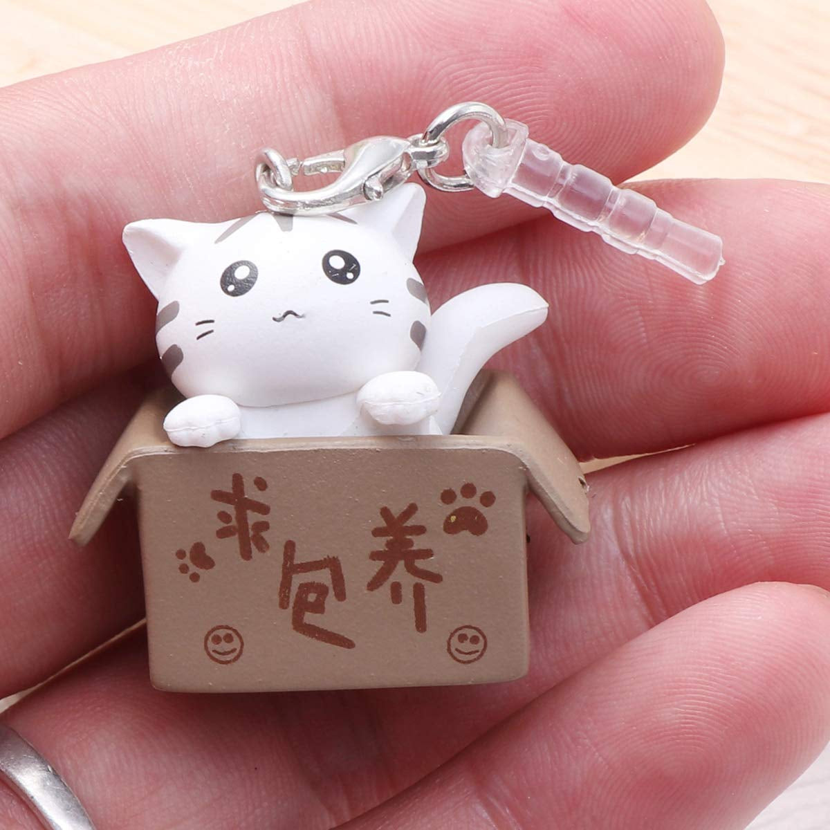UKCOCO Cute Cat in Boxes Dust Plug Stopper Universal 3.5Mm Silicone anti Dust Earphone Jack Plug Cap for Iphone Samsung and Others Smartphone(Random Color) 1PCS  UKCOCO   