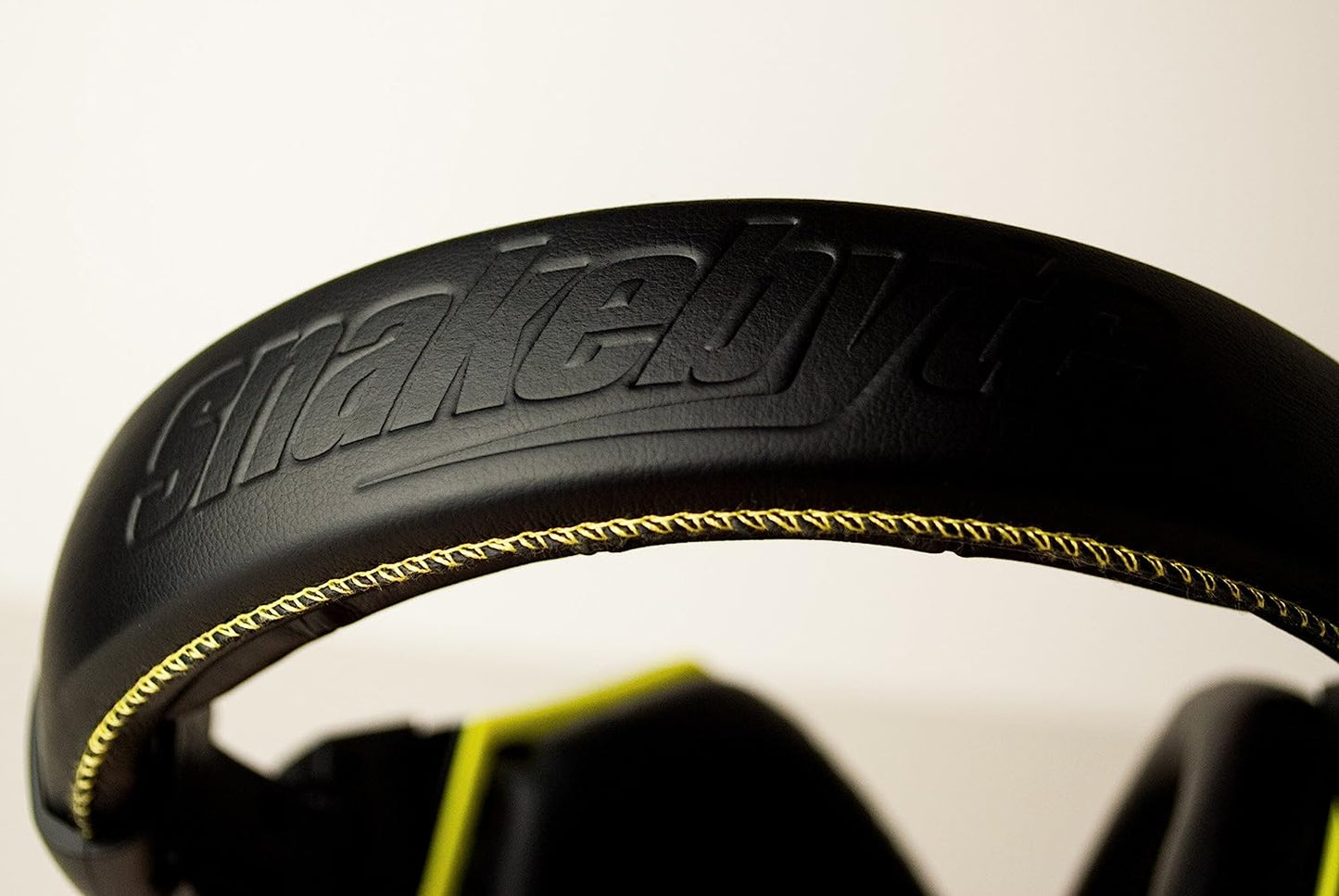 Snakebyte Snakebyte Python 3400S - Wired Stereo Gaming Headset for PS4 / Xbox One / PC / Tablet / Smartphone with 3.5Mm Jack - Playstation 3;Playstation 2;Playstation;  Snakebyte   