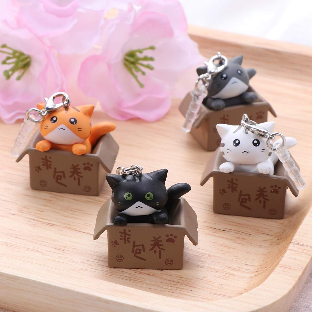 UKCOCO Cute Cat in Boxes Dust Plug Stopper Universal 3.5Mm Silicone anti Dust Earphone Jack Plug Cap for Iphone Samsung and Others Smartphone(Random Color) 1PCS  UKCOCO   