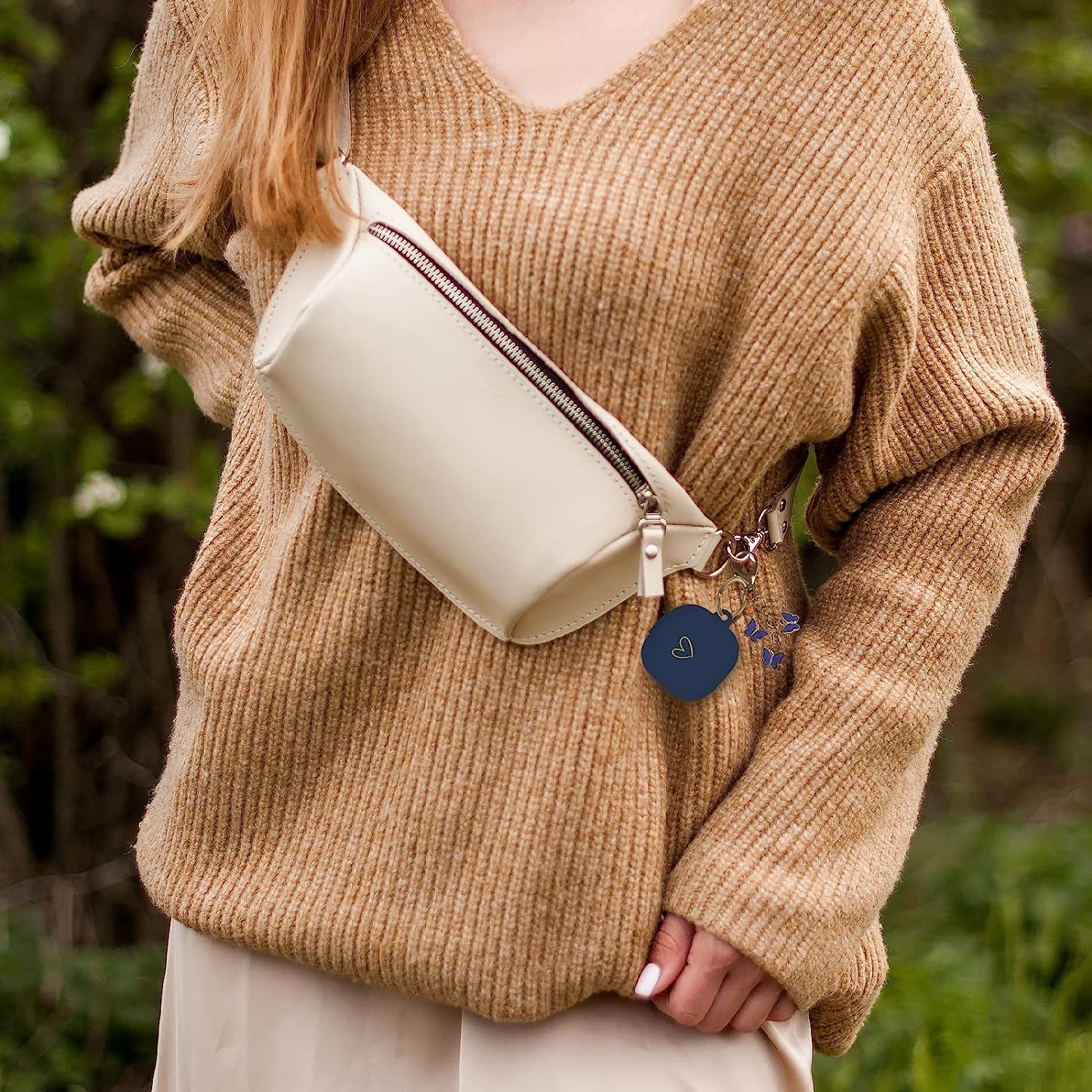 AIIEKZ Compatible with Samsung Galaxy Buds 2 / Buds Pro/Buds Live/Buds 2 Pro, Soft Silicone Case with Gold Heart Pattern with Cute Butterfly Keychain for Girls Women (Midnight Blue)  AIIEKZ   