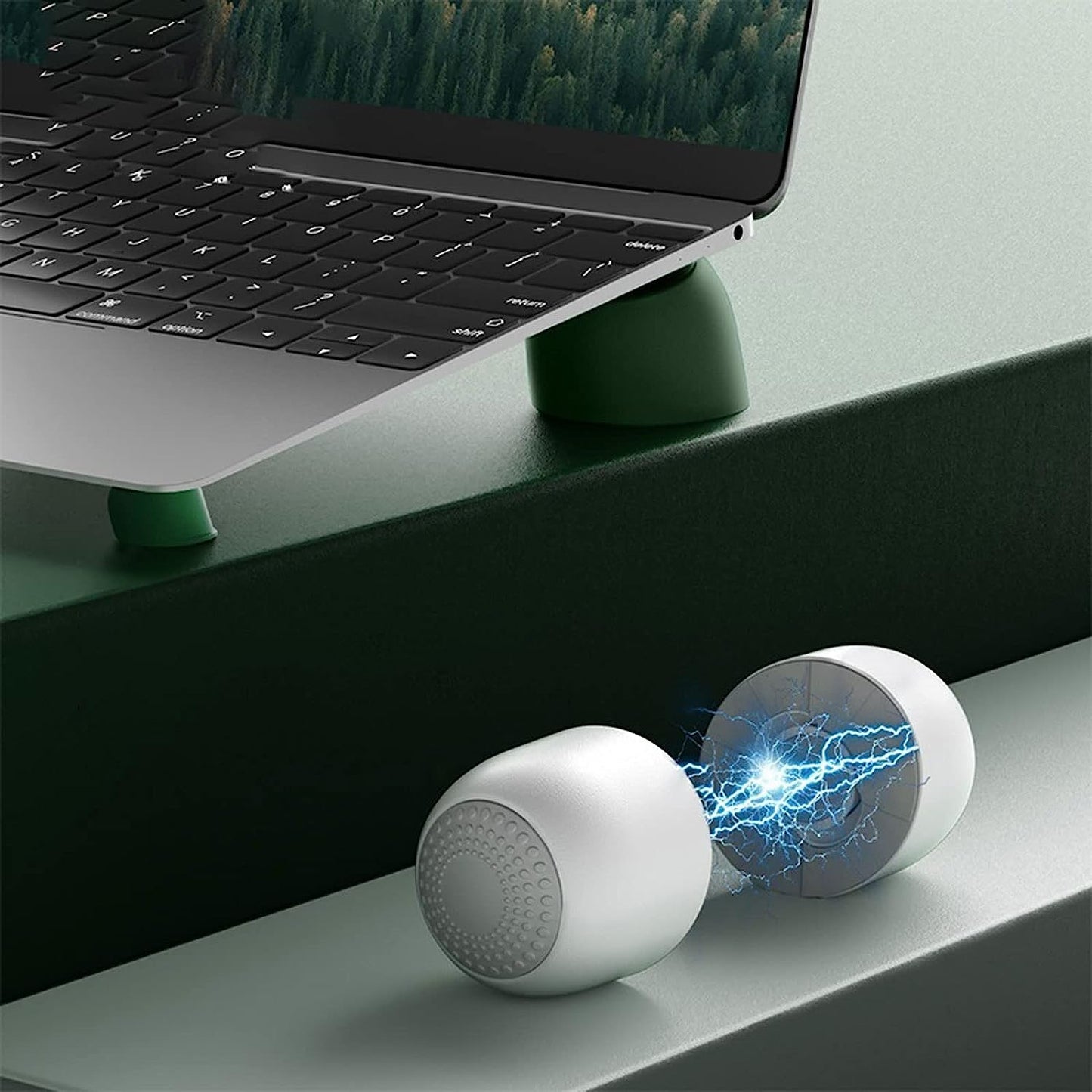 Amabeabjbzj Laptop Stand Laptop Stand Magnetic Cooling Stand Heat Dissipation Skidproof Pad Portable Notebook Holder (Color : Green)  AMABEAbjbzj   