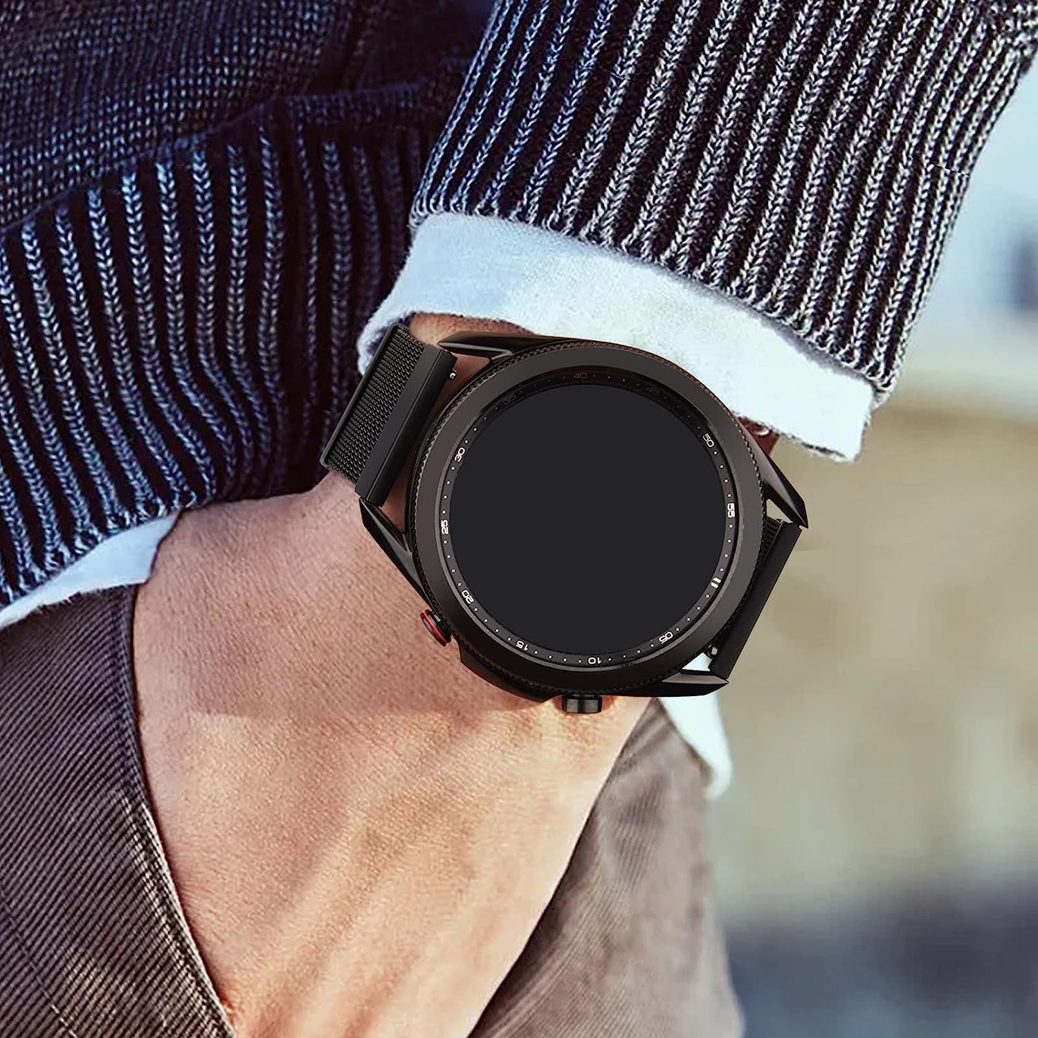 Wanme Metal Bands for Garmin Venu 2 Band, Garmin Vivoactive 4 Bands Women Men, Stainless Steel Mesh Magnetic Replacement Wristband Bracelet Strap Compatible with Garmin Vivoactive 4 / Venu 2 / Forerunner 255 Smart Watch  Wanme   