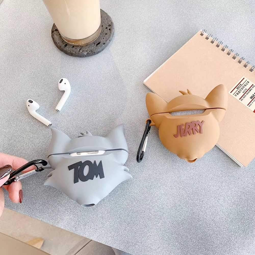 ZOSTLAND Wireless Earphone Case, Adorable Mouse Thick Soft Portable Keychain Finger Ring Protective Silicone Skin Cover Case Compatible with Apple Airpods Case 2&1 (Airpods 1/2,Mouse)  ZOEAST   