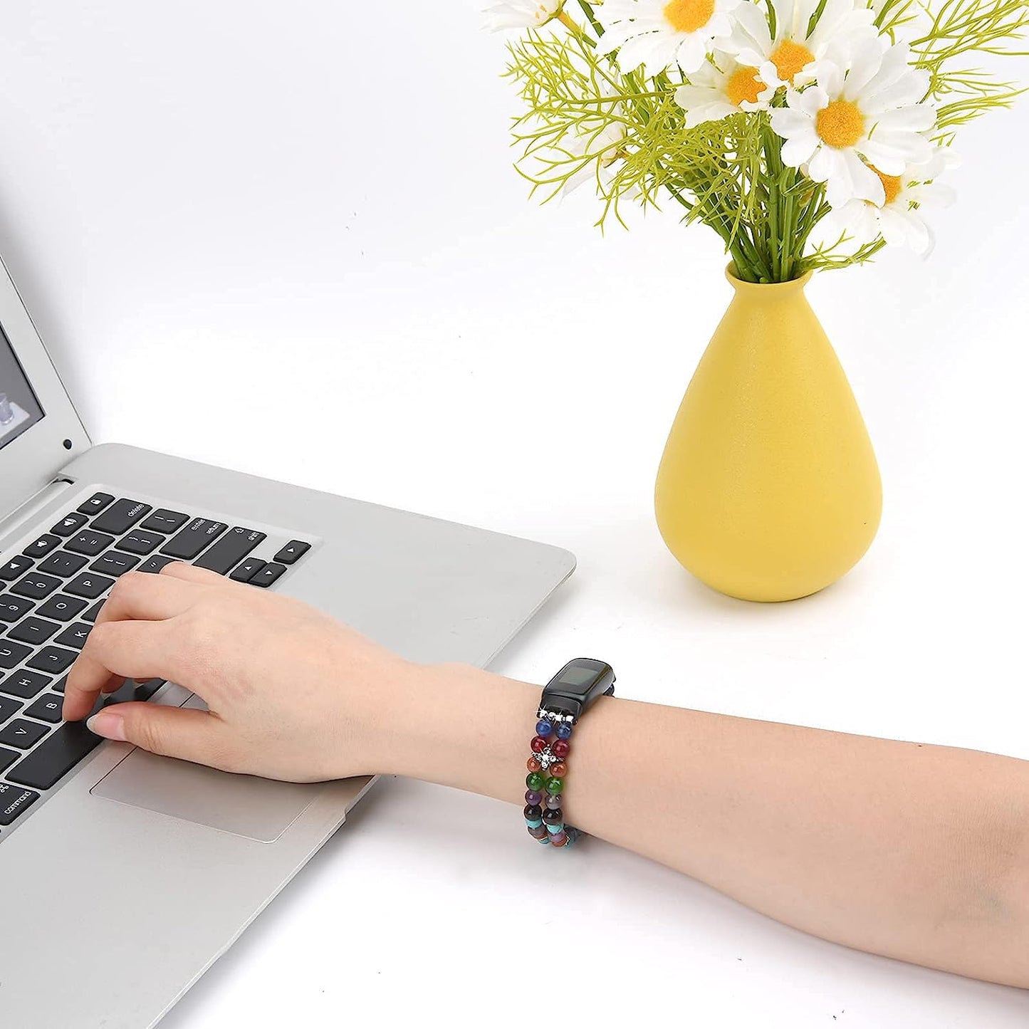 Wongeto Compatible with Fitbit Luxe Bands,Fashion Handmade Elastic Stretch Pearl Bracelet Women Girls Replacement Strap for Fitbit Luxe Accssorises (Color Pearl)  Wongeto   