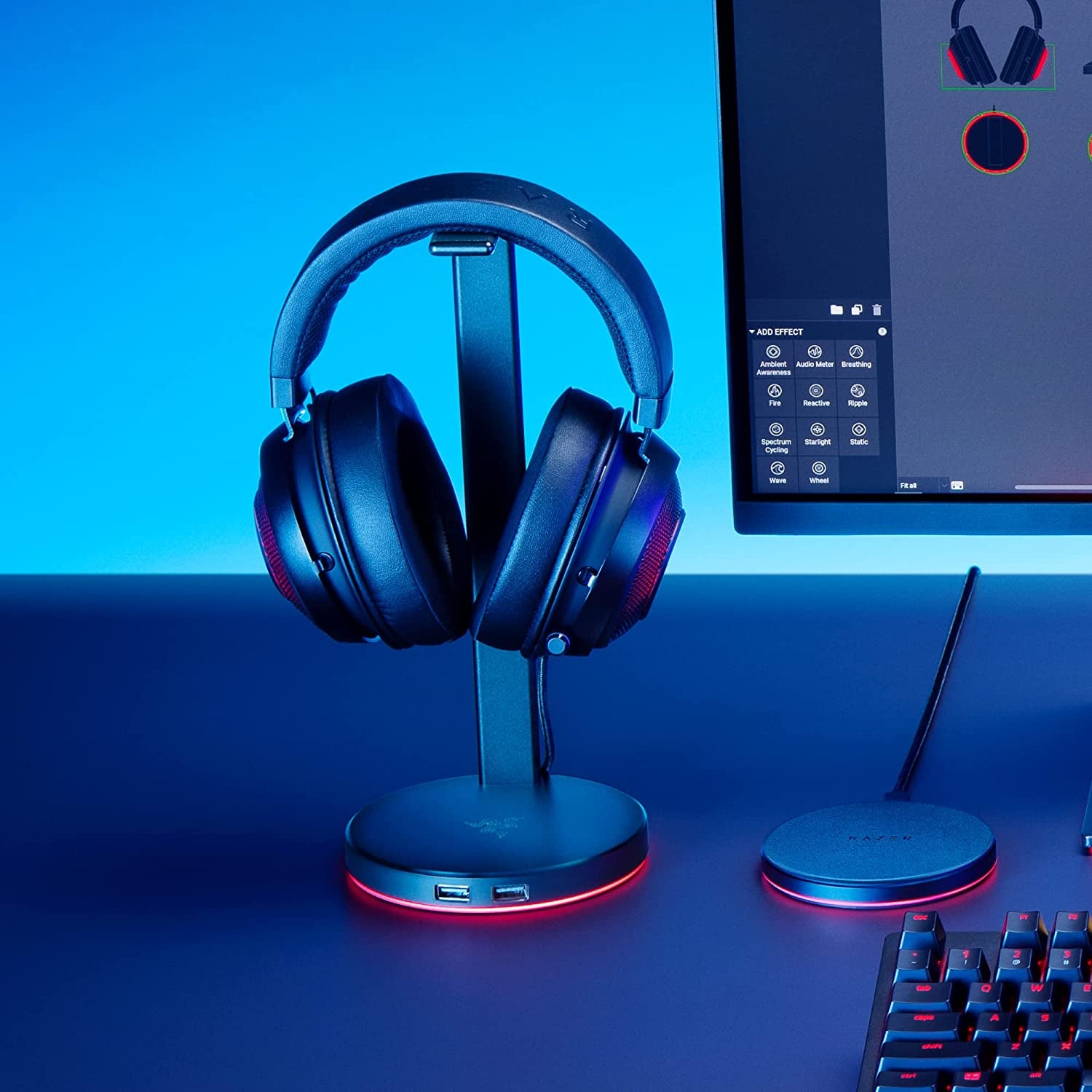 Razer Base Station V2 Headphone Stand Chroma: RGB Lighting - USB Charging – 3.5Mm Port with Built-In DAC - Classic Black  Razer   