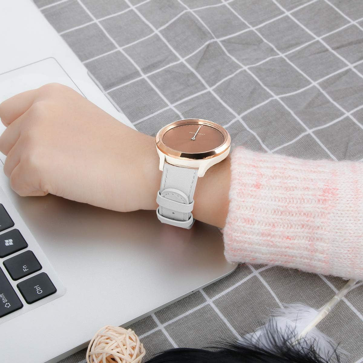 Vicrior for Garmin Vivomove HR Bands, Softer Genuine Leather Replacement Bracelet Bands Strap Wrist Band for Garmin Vivomove HR Sport/Premium, Garmin Venu/Vivomove 3 / Luxe/Style, White  ViCRiOR   