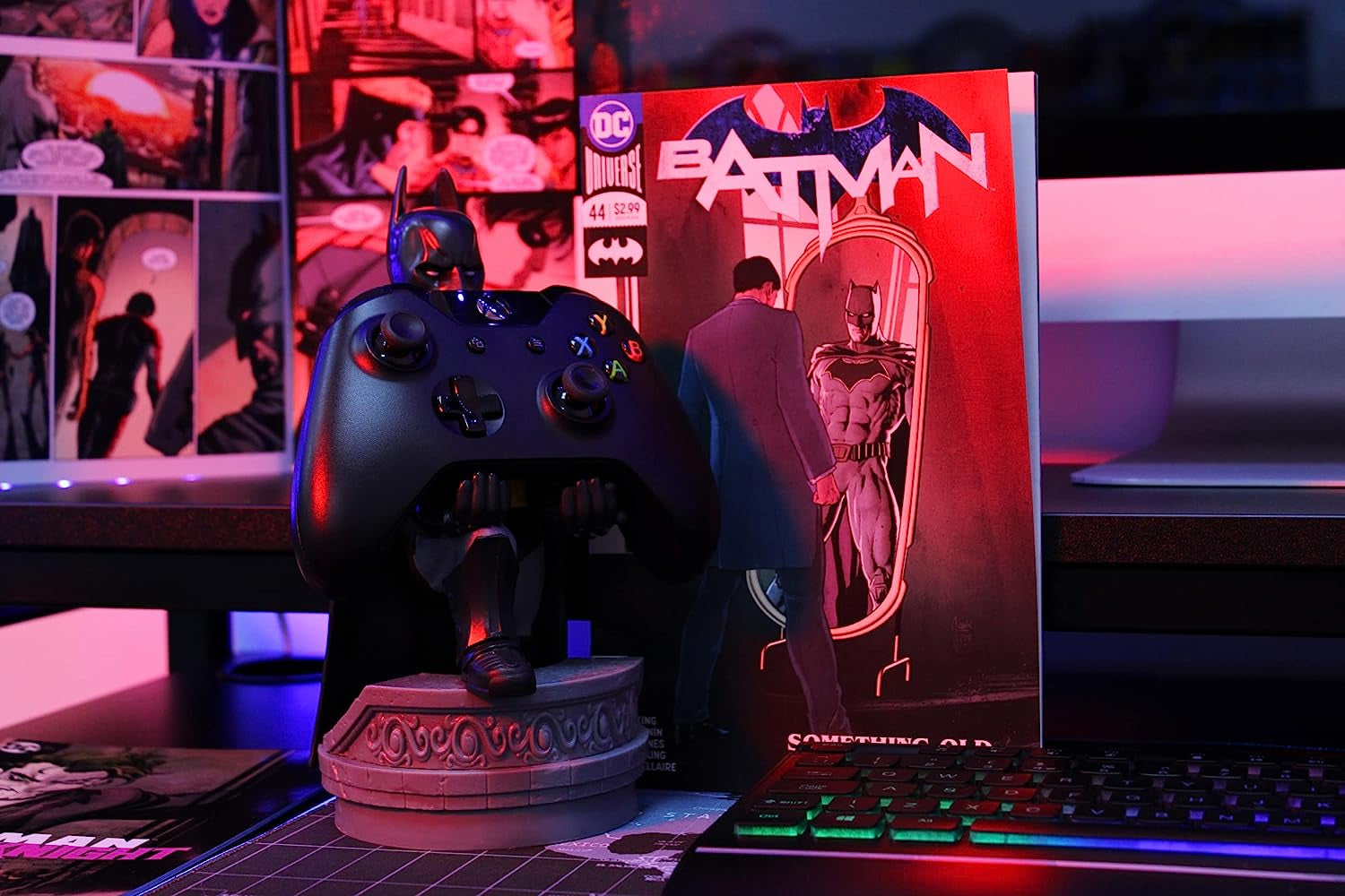 Cable Guys - Batman Gaming Accessories Holder & Phone Holder for Most Controller (Xbox, Play Station, Nintendo Switch) & Phone  Exquisite Gaming   