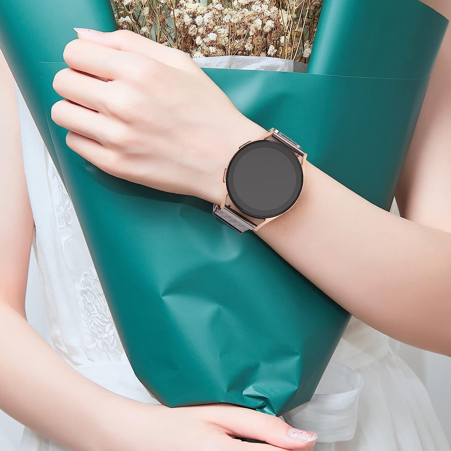 Wanme Metal Bands for Garmin Venu 2 plus / Venu Sq / Venu / Vivoactive 3 Watch Band Women Men, Stainless Steel Mesh Magnetic Replacement Wristband Bracelet Strap for Garmin Vivomove Sport, Vivoactive 3 Music, Forerunner 645 / 245 Music Smart Watch  Wanme   