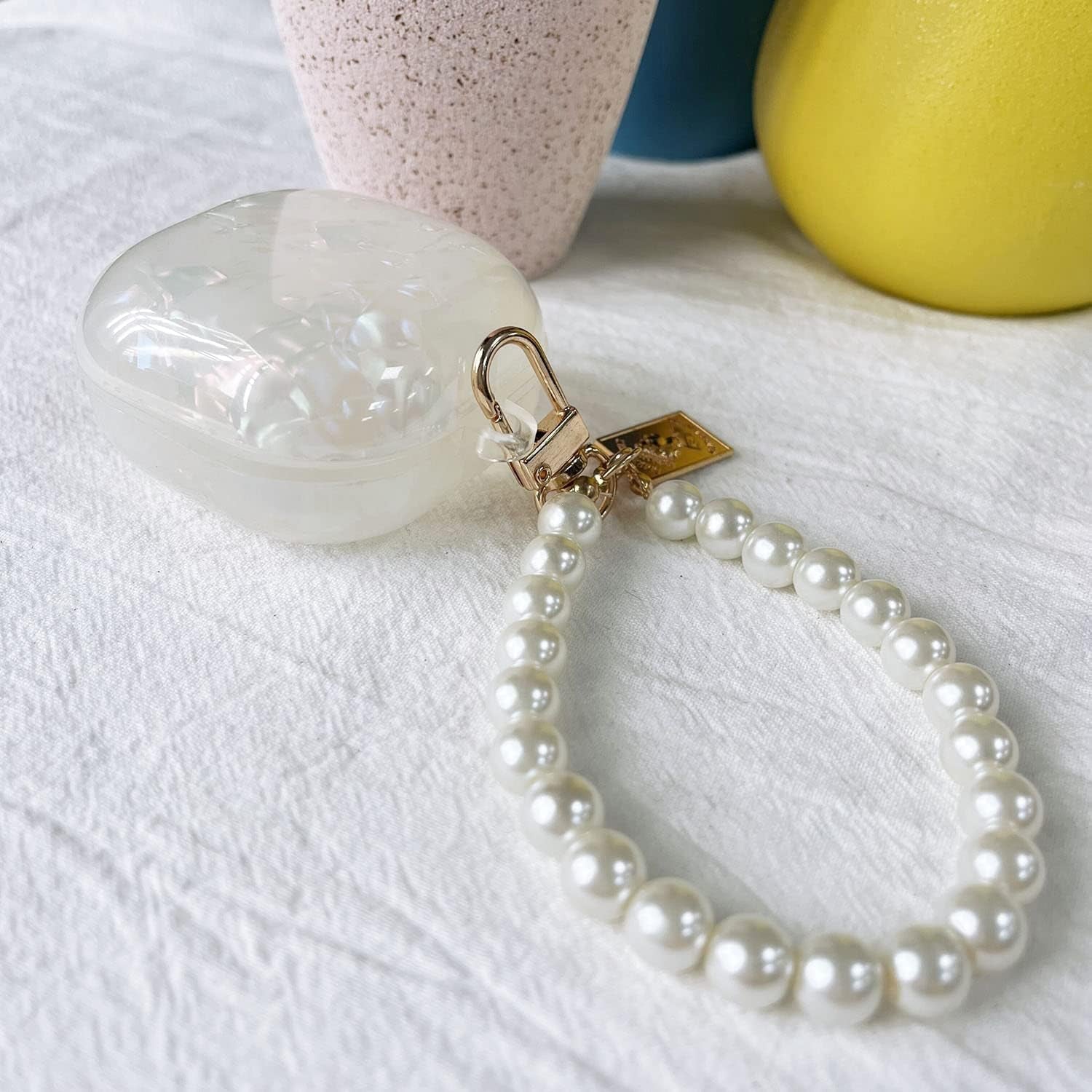 Fycyko Compatible with Samsung Galaxy Buds 2 Pro(2022)/Galaxy Buds Pro Case/Galaxy Buds 2 Case/Galaxy Buds Live Case with Pearl Keychain Cute Shockproof Protective Cover Case White  Fycyko   