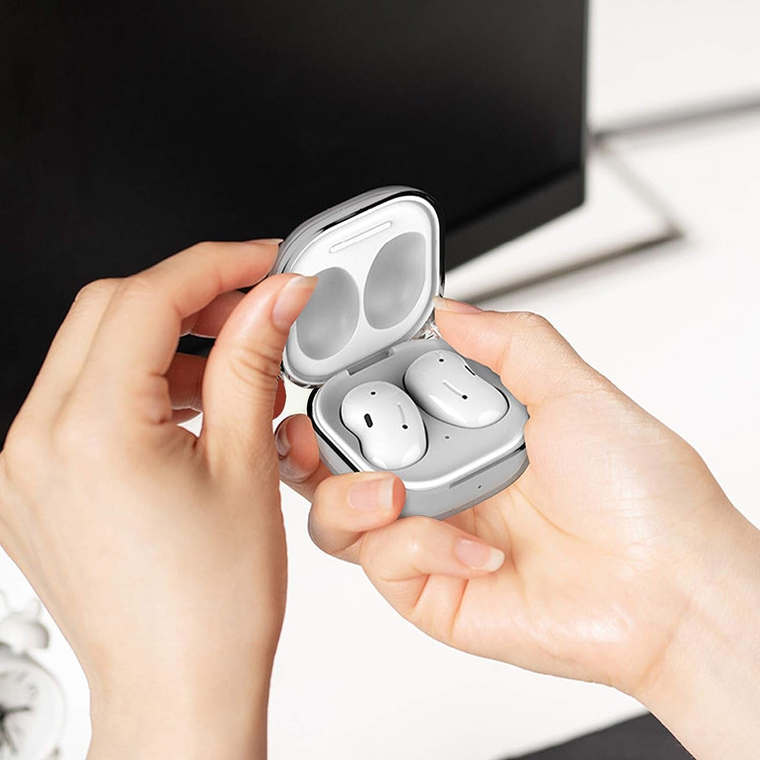 AIIKO Compatible Galaxy Buds 2 Pro Case 2022/Galaxy Buds 2/Pro Case 2021 /Galaxy Buds Live Case 2020 Clear Soft TPU Shockproof Case Protective Cover for Samsung Earbuds with Keychain - Clear Black  AIIKO   