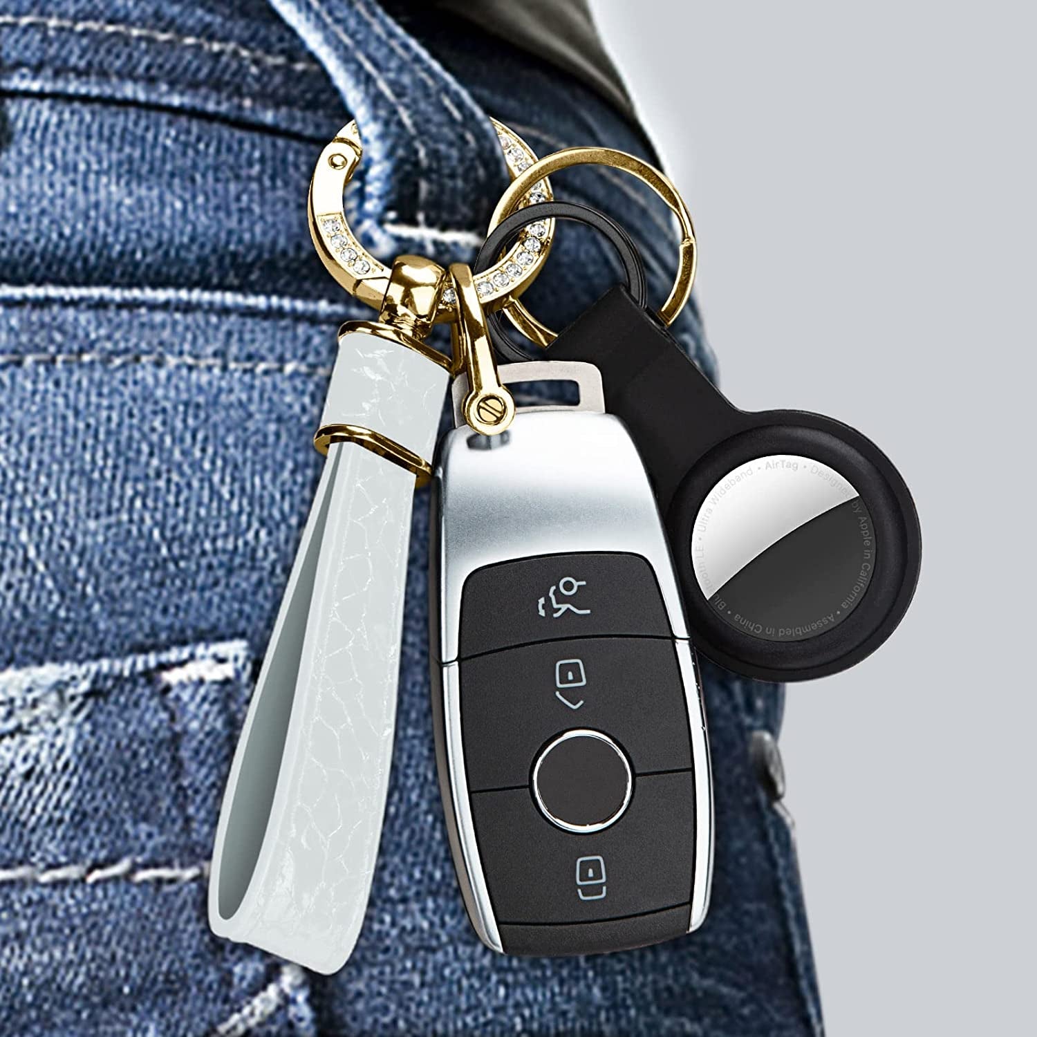 ZUOYOUZ Car Keychain with Airtag Case, Universal Fob Keychain Accessories, Key Chain Holder as Christmas Gift for Women, Men  ZUOYOUZ   