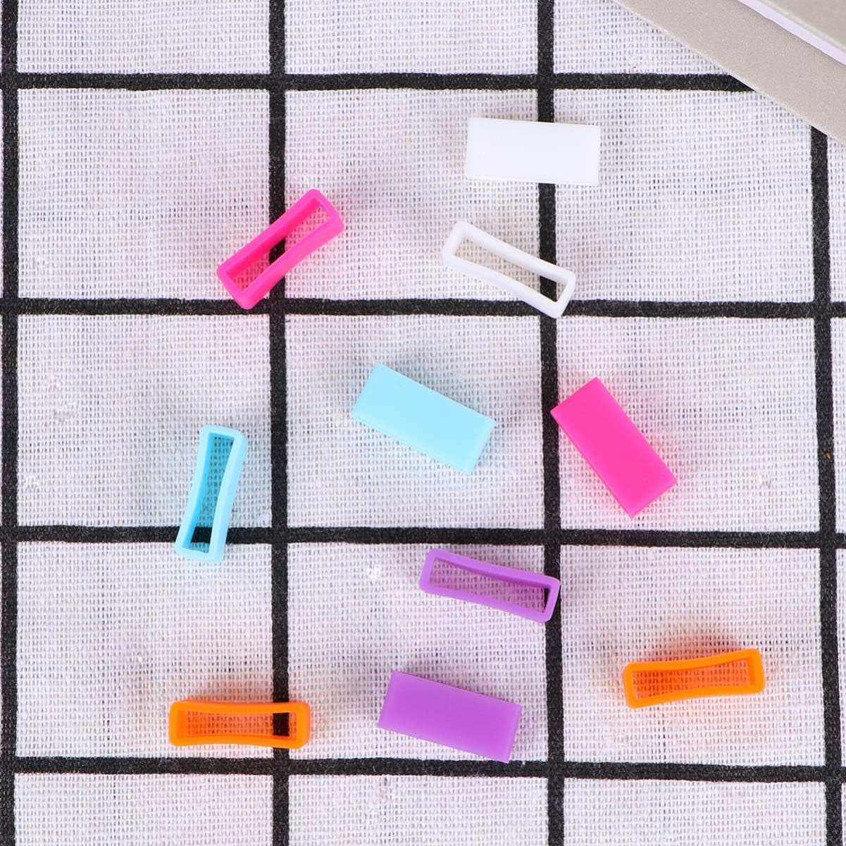 UKCOCO Band Secure Rings 20PCS Anti-Slip Watch Band Watchband Movable Rings Silicone Quick Release Watch Band for Women and Men (Random Color)  UKCOCO   