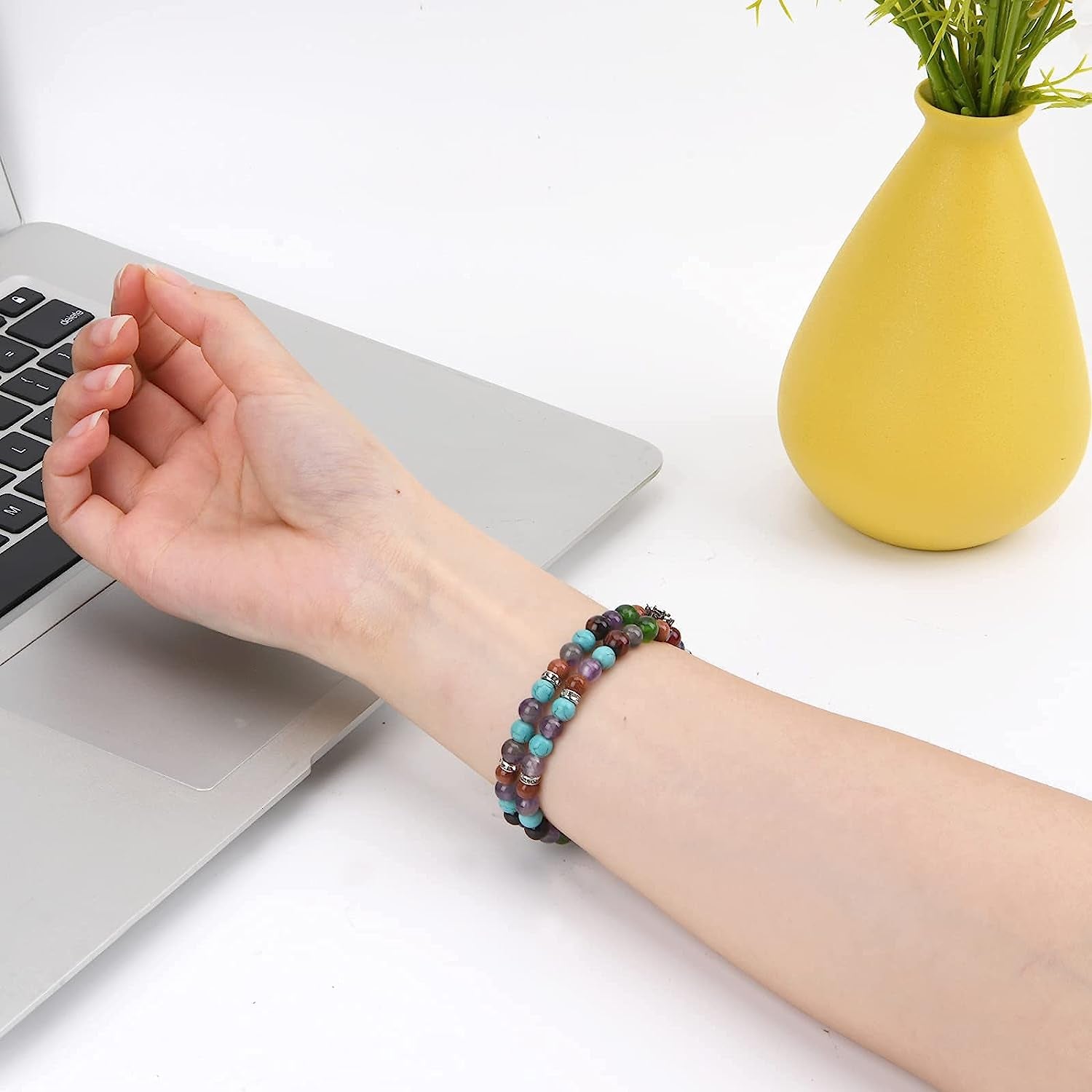 Wongeto Compatible with Fitbit Luxe Bands,Fashion Handmade Elastic Stretch Pearl Bracelet Women Girls Replacement Strap for Fitbit Luxe Accssorises (Color Pearl)  Wongeto   