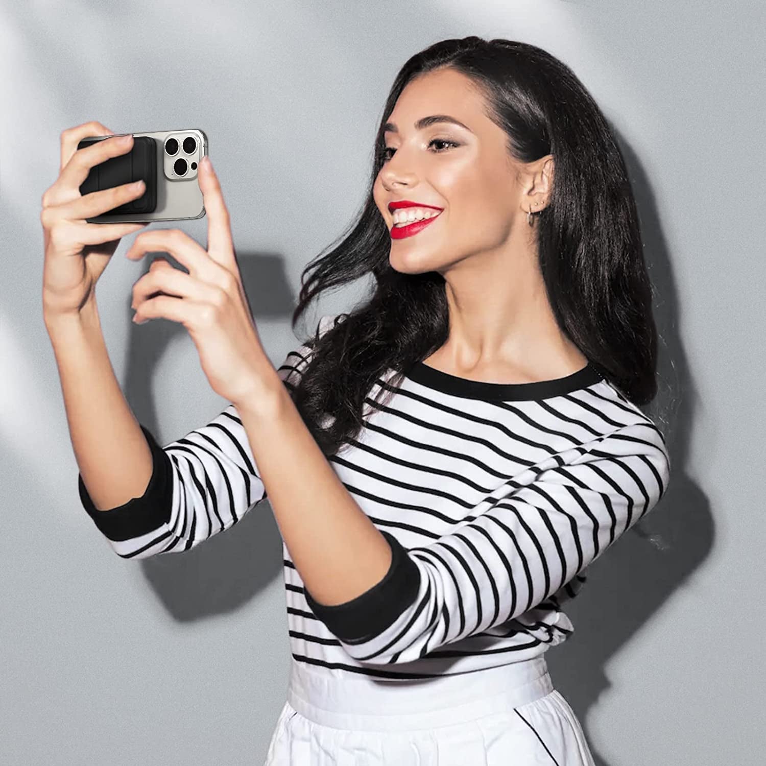 Yiisonger Magnetic Wireless Portable Charger, Foldable 10000Mah Battery Pack with USB-C Cable LED Display, Magnetic Power Bank 22.5W PD Fast Charging for Iphone 14/13/12/Pro/Mini/Pro Max（Dark Blue  Shenzhen Zhilianxintong Electronics Co., Ltd   