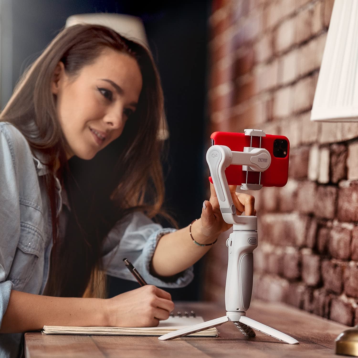 Zhiyun Smooth Q4 Combo Gimbal Stabilizer, Handheld 3-Axis Gimbal for Smartphone, Built-In Extension Rod, Stabilizer for Vlogging, Youtube, Tiktok, Live Video Compatible with Iphone and Android  ZHIYUN   