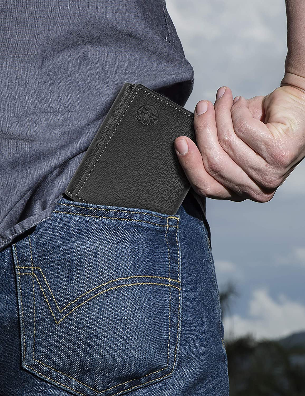 Timberland Men'S Leather Trifold Wallet with Id Window  Timberland Accessories   