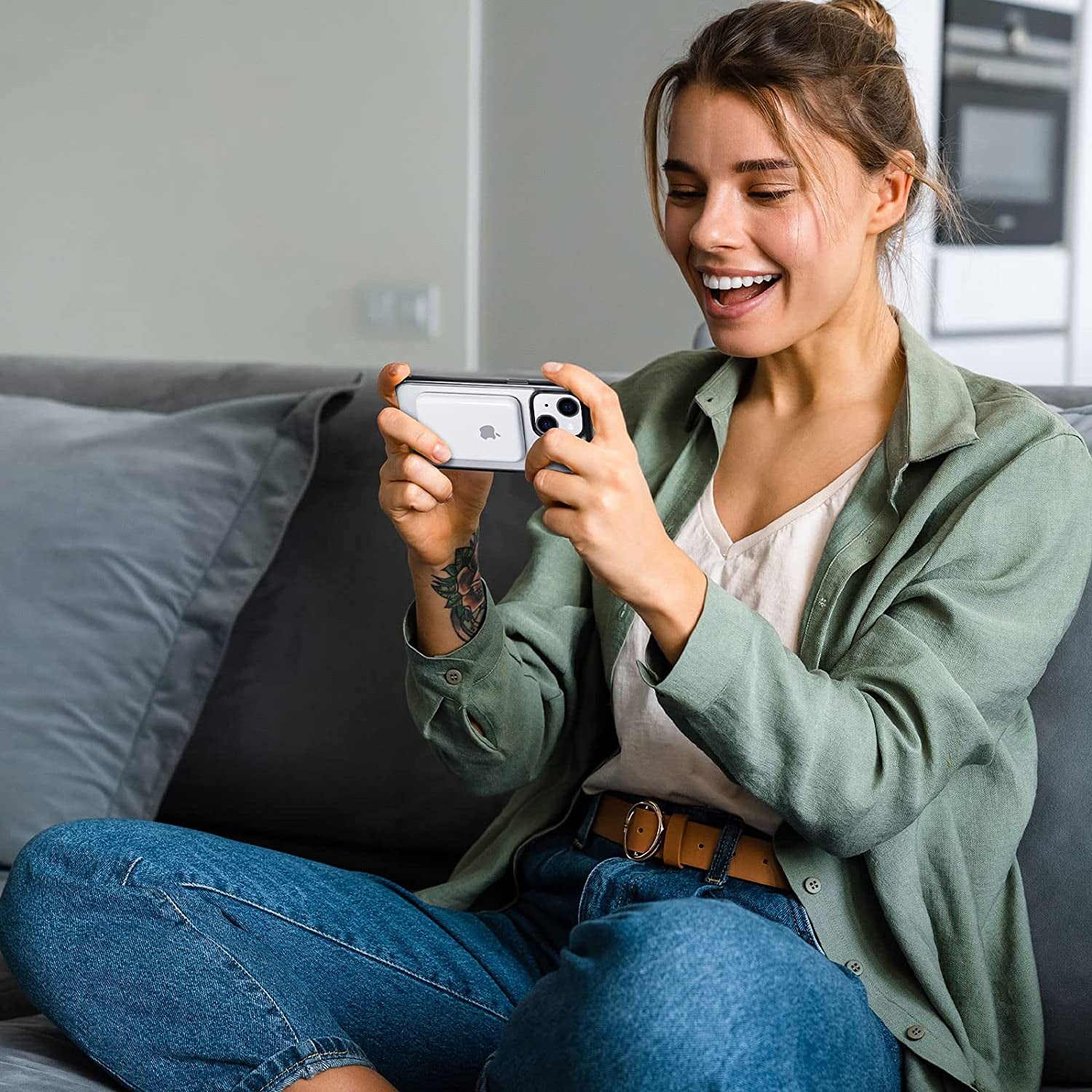 Mkeke Magnetic Designed for Iphone 14 Case for Iphone 13 Case Clear with Magsafe [Military Grade Drop Protection] [Not Yellowing] Shockproof Phone Case for Apple Iphone 13/14 - Black  Shenzhen Make Technology Company Limited   