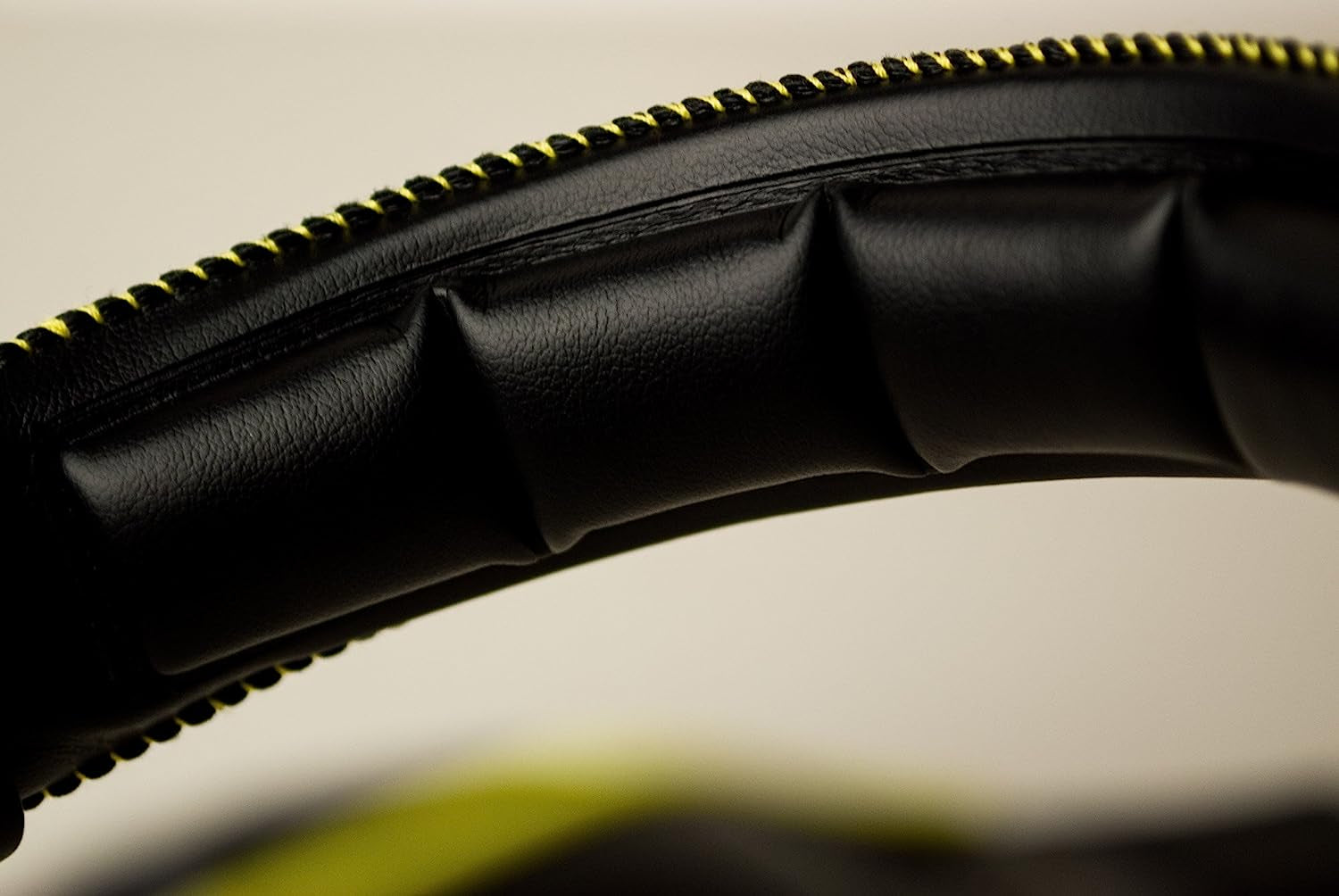 Snakebyte Snakebyte Python 3400S - Wired Stereo Gaming Headset for PS4 / Xbox One / PC / Tablet / Smartphone with 3.5Mm Jack - Playstation 3;Playstation 2;Playstation;  Snakebyte   